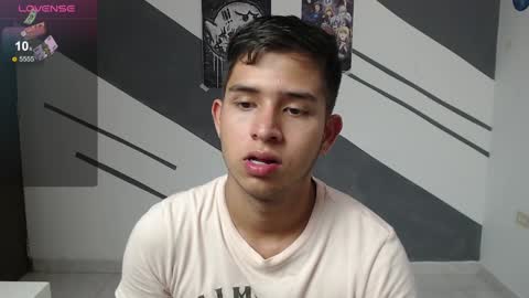 Snapshot of harold_18_ chatting on December 2, 8:20 pm harold_18_ online show from December 2, 8:20 pm