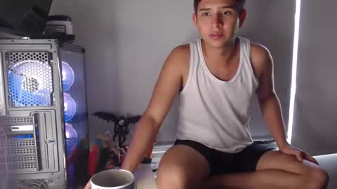 Snapshot of harold_18_ chatting on September 15, 8:54 pm harold_18_ online show from September 15, 8:54 pm