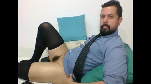 Snapshot of harry_goldenmillerx10fun chatting on January 20, 10:48 pm Harry online show from January 20, 10:48 pm