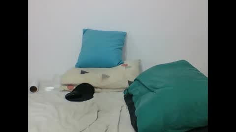 Snapshot of harry_goldenmillerx10fun chatting on February 27, 9:36 pm Harry online show from February 27, 9:36 pm