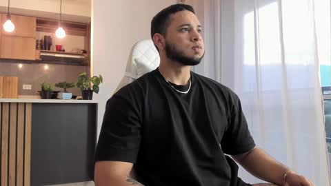 Harry Zandes online show from January 19, 11:10 pm