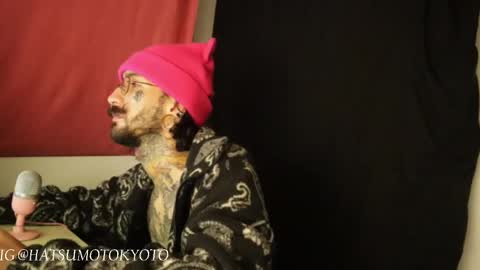 Snapshot of hatsumotokyoto chatting on February 20, 1:25 am More content 2 online show from February 20, 1:25 am