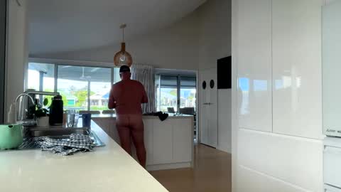 Snapshot of hb2283 chatting on February 1, 6:10 am h babe online show from February 1, 6:10 am