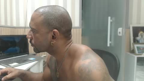 Snapshot of hebertgomes chatting on October 19, 8:34 pm hebertgomes online show from October 19, 8:34 pm