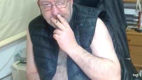 Hechizo online show from April 18, 12:12 am