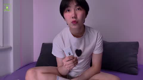 HEEJIN online show from June 10, 10:39 am