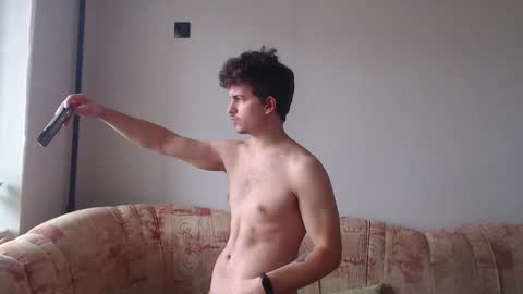 Snapshot of hellish_sugar chatting on January 28, 8:36 am Remy online show from January 28, 8:36 am