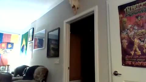 hellraz0r77 online show from January 16, 9:59 am