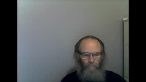 Snapshot of helopilot01 chatting on December 3, 12:00 am helopilot01 online show from December 3, 12:00 am