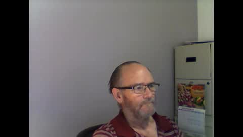 Snapshot of helopilot01 chatting on September 21, 12:44 am helopilot01 online show from September 21, 12:44 am