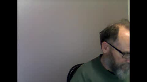Snapshot of helopilot01 chatting on January 11, 1:37 am helopilot01 online show from January 11, 1:37 am