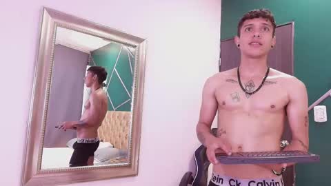 Hennesyy  online show from March 10, 10:27 pm