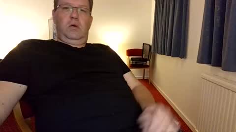 henrikrp1971 online show from December 9, 11:30 pm