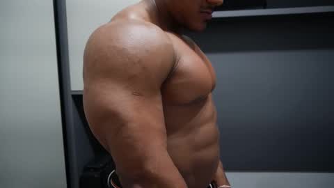 Henri online show from December 2, 12:03 am