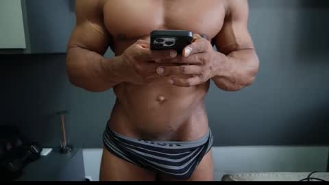 Henri online show from March 8, 8:13 pm