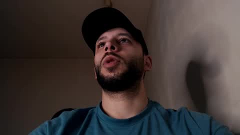 HenryAxe online show from April 23, 9:58 am