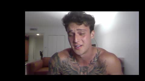 henrydesanti online show from April 13, 4:35 am