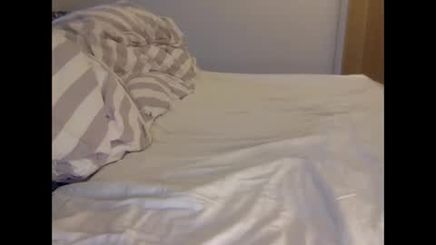 Henryhipster  sub  spank useme new Europe Twink kiss first fit kinky naughty online show from November 5, 3:03 pm