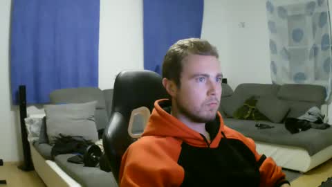 John Pearl online show from January 25, 7:18 pm