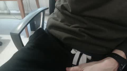 hero0111 online show from April 9, 12:33 pm