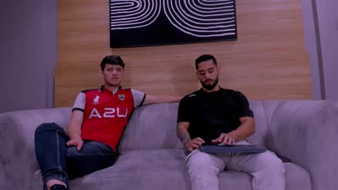 heteros men online show from December 1, 1:47 pm