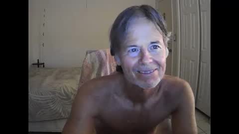 hewes1 online show from April 13, 11:49 pm