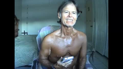 hewes1 online show from April 24, 10:45 pm