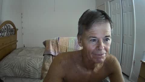 Snapshot of hewes1 chatting on September 25, 6:23 am hewes1 online show from September 25, 6:23 am