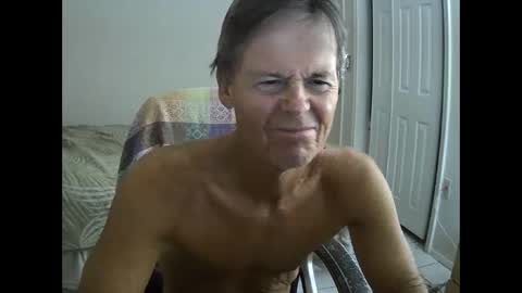 hewes1 online show from October 22, 5:22 am