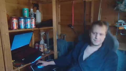 H Dawg online show from February 5, 10:22 am