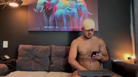 Snapshot of highlatin_guys chatting on March 5, 1:17 pm Terry and E online show from March 5, 1:17 pm