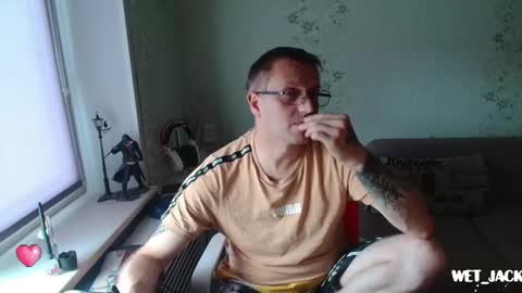 Snapshot of hlestus chatting on September 28, 6:44 am Wet Jack online show from September 28, 6:44 am