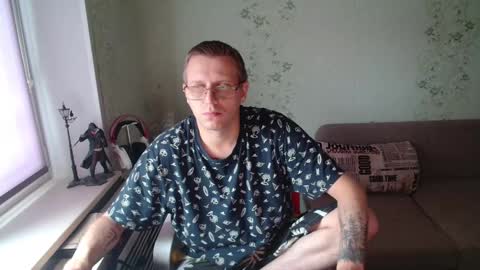 Snapshot of hlestus chatting on October 19, 6:28 am Wet Jack online show from October 19, 6:28 am