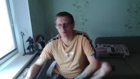 Snapshot of hlestus chatting on October 13, 7:36 am Wet Jack online show from October 13, 7:36 am