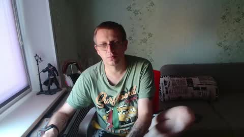 Snapshot of hlestus chatting on October 7, 7:23 am Wet Jack online show from October 7, 7:23 am