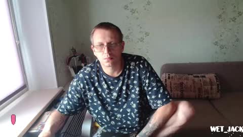 Snapshot of hlestus chatting on October 3, 7:02 am Wet Jack online show from October 3, 7:02 am