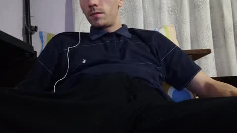 Snapshot of hocthus chatting on January 4, 10:13 pm Hocthus - online show from January 4, 10:13 pm