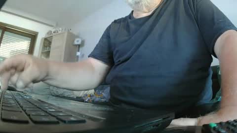 hofnung online show from June 27, 5:40 pm