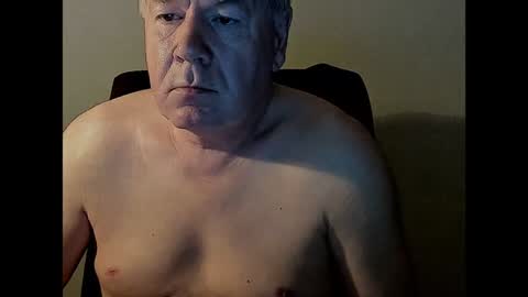 Snapshot of holgerhb53 chatting on January 30, 3:19 pm Holger online show from January 30, 3:19 pm