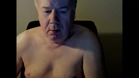 Snapshot of holgerhb53 chatting on February 14, 4:31 pm Holger online show from February 14, 4:31 pm