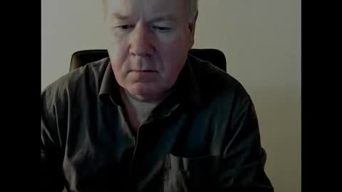 Snapshot of holgerhb53 chatting on October 2, 9:57 am Holger online show from October 2, 9:57 am