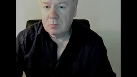 Snapshot of holgerhb53 chatting on February 25, 2:33 pm Holger online show from February 25, 2:33 pm