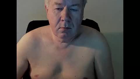 Snapshot of holgerhb53 chatting on March 3, 3:14 pm Holger online show from March 3, 3:14 pm