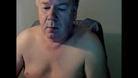 Snapshot of holgerhb53 chatting on March 10, 2:26 pm Holger online show from March 10, 2:26 pm