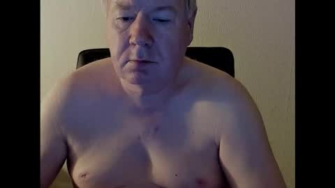 Holger online show from October 22, 1:31 am