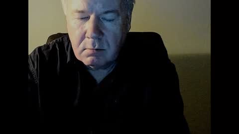 Snapshot of holgerhb53 chatting on January 18, 3:27 pm Holger online show from January 18, 3:27 pm