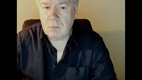 Snapshot of holgerhb53 chatting on February 15, 2:55 pm Holger online show from February 15, 2:55 pm