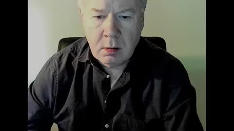 Snapshot of holgerhb53 chatting on February 19, 9:50 am Holger online show from February 19, 9:50 am