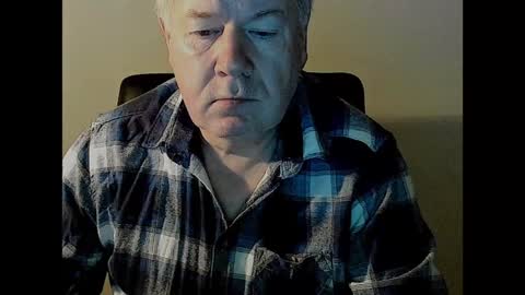 Snapshot of holgerhb53 chatting on February 7, 3:52 pm Holger online show from February 7, 3:52 pm