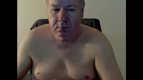 Snapshot of holgerhb53 chatting on September 19, 2:50 pm Holger online show from September 19, 2:50 pm